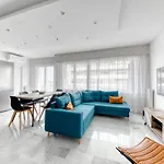 4p Modern & Secured Parking Appartamento