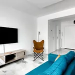 4p Modern & Secured Parking Le Cannet