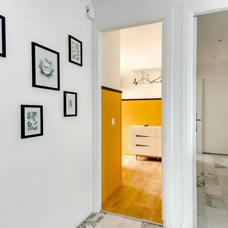 דירה 4p Modern & Secured Parking *