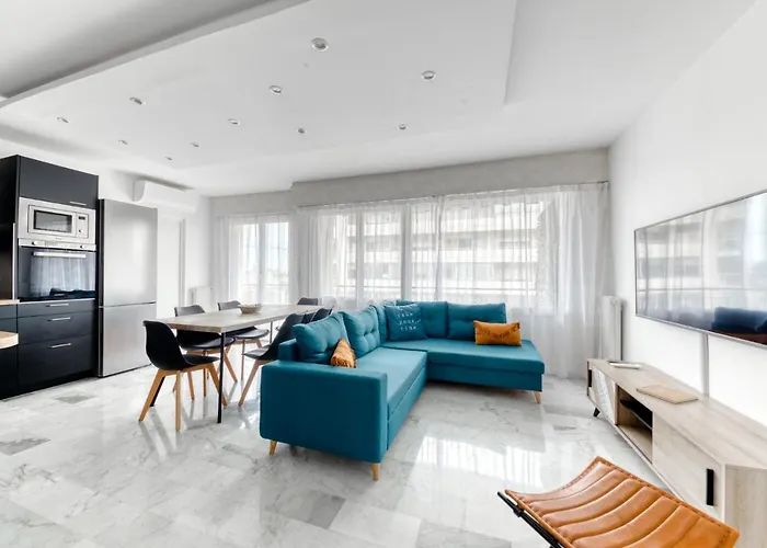 4p Modern & Secured Parking Apartment